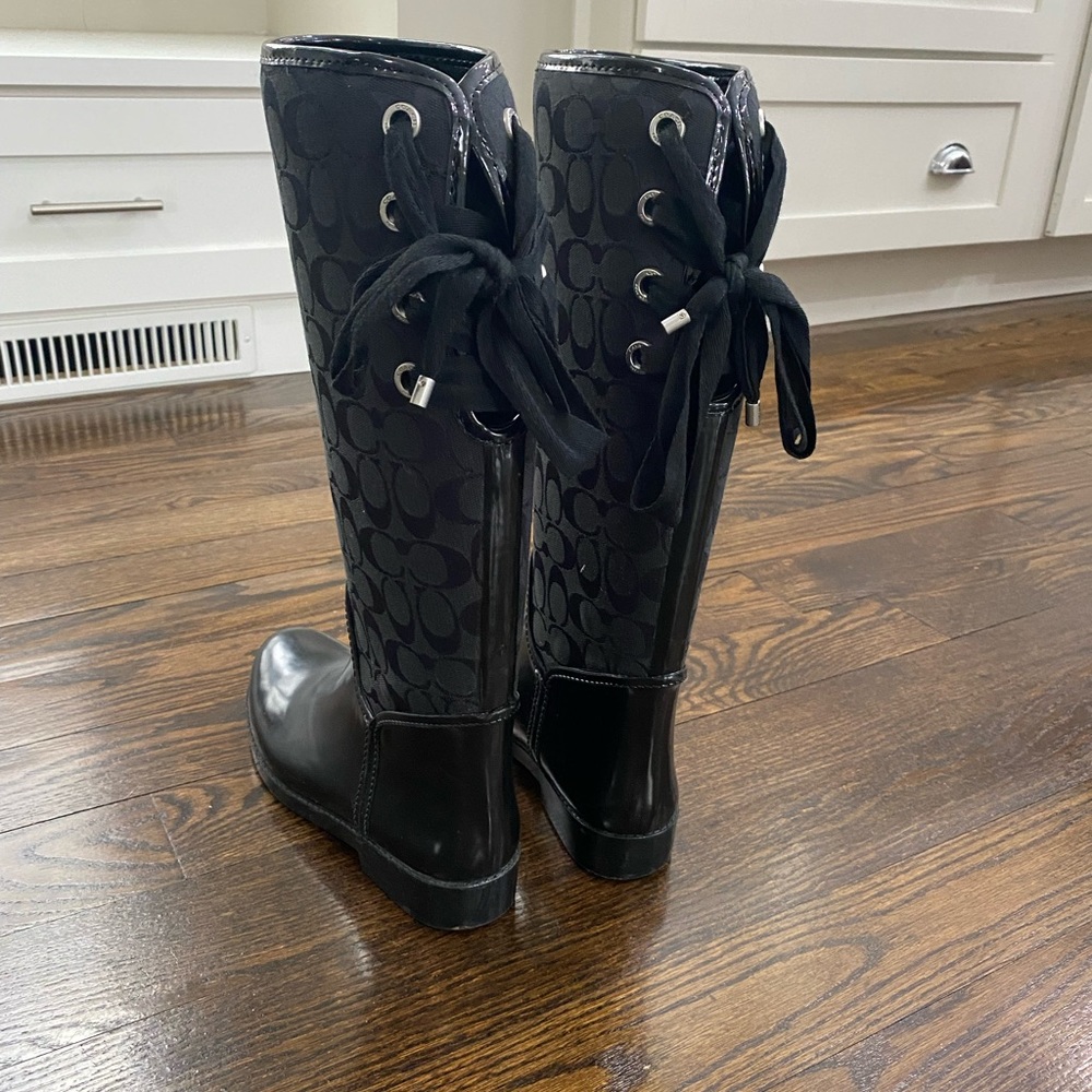 Coach Tristee Rainboots size 8.